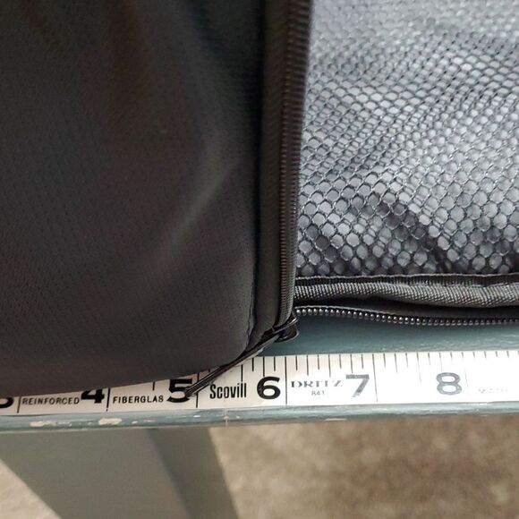 NWT, CAMERA BACKPACK. this bag is also complete with tripod. BY ultimaxx. Black - Picture 15 of 16